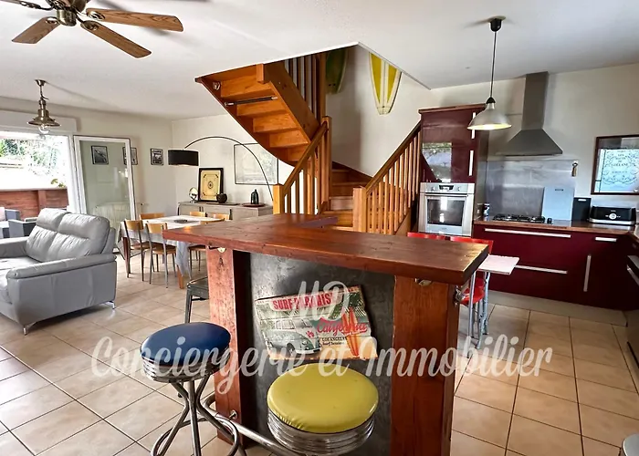 Дом отдыха Maison Brigantin Avec Jardin Et Parking *